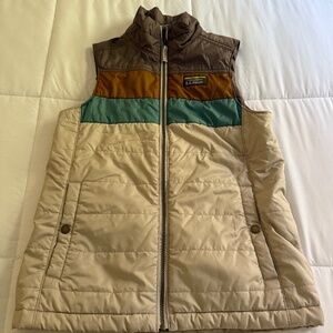 lightweight puffer vest